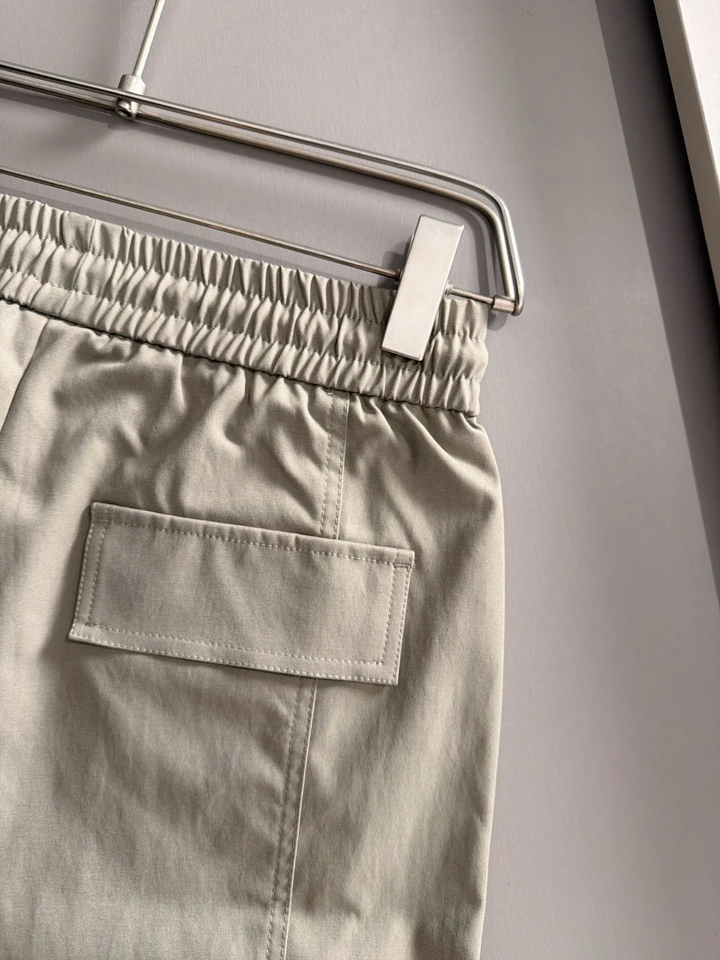 LACOSTE French Crocodile Lacoste 2026 Spring and Summer New Arrival casual pants, counter-customized fabrics Breathable, high comfort, impeccable details, brand element design concept, reflecting high quality. It feels delicate and soft! It presents a casual cut and the upper body shape is great! Sizes:M-4XL